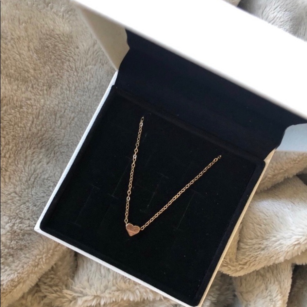 Woman’s necklace